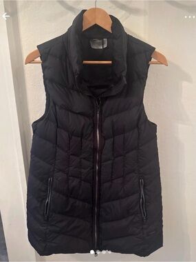 Classic Black Quilted Puffer Vest athleta tunic length- Women